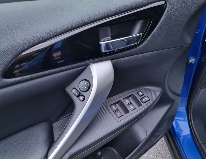 Mitsubishi Ostatní 21