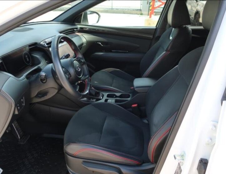 Hyundai Tucson SUV 1,6 l 110 kw