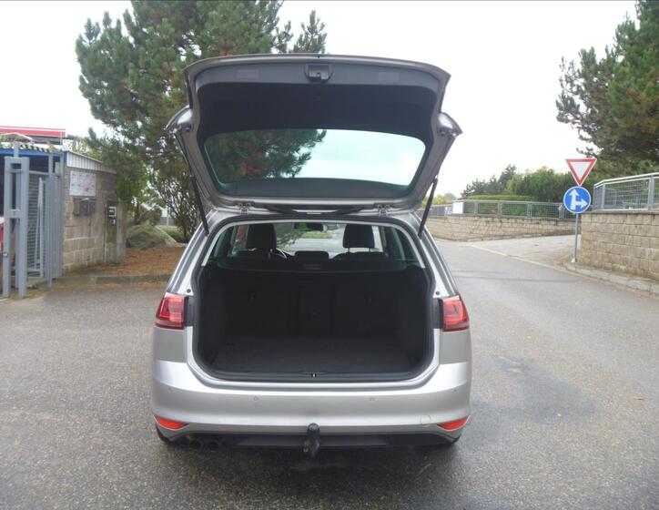Volkswagen Golf 34