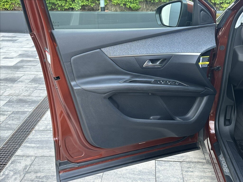 Peugeot 3008 SUV / Terénní 1,2 l 96 kw