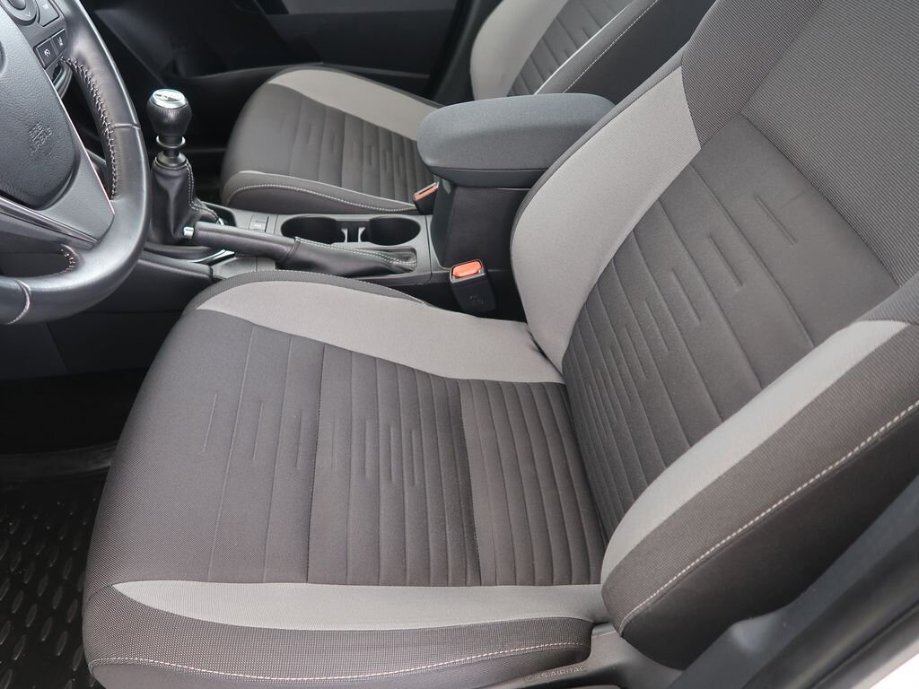 Toyota Auris Kombi 1,6 l 97 kw