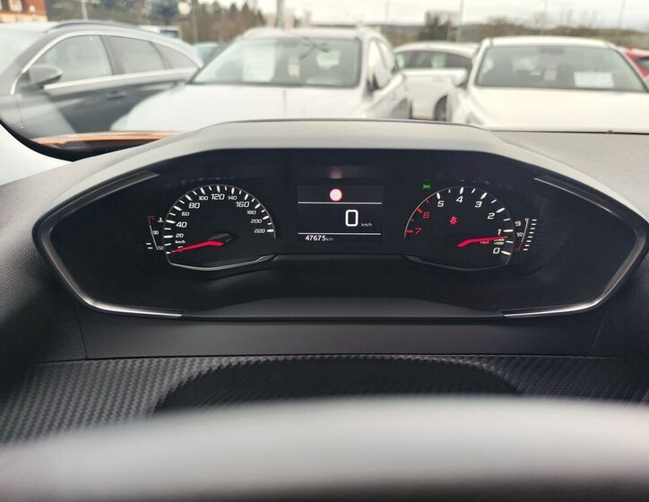 Peugeot 2008 SUV 1,2 l 74 kw