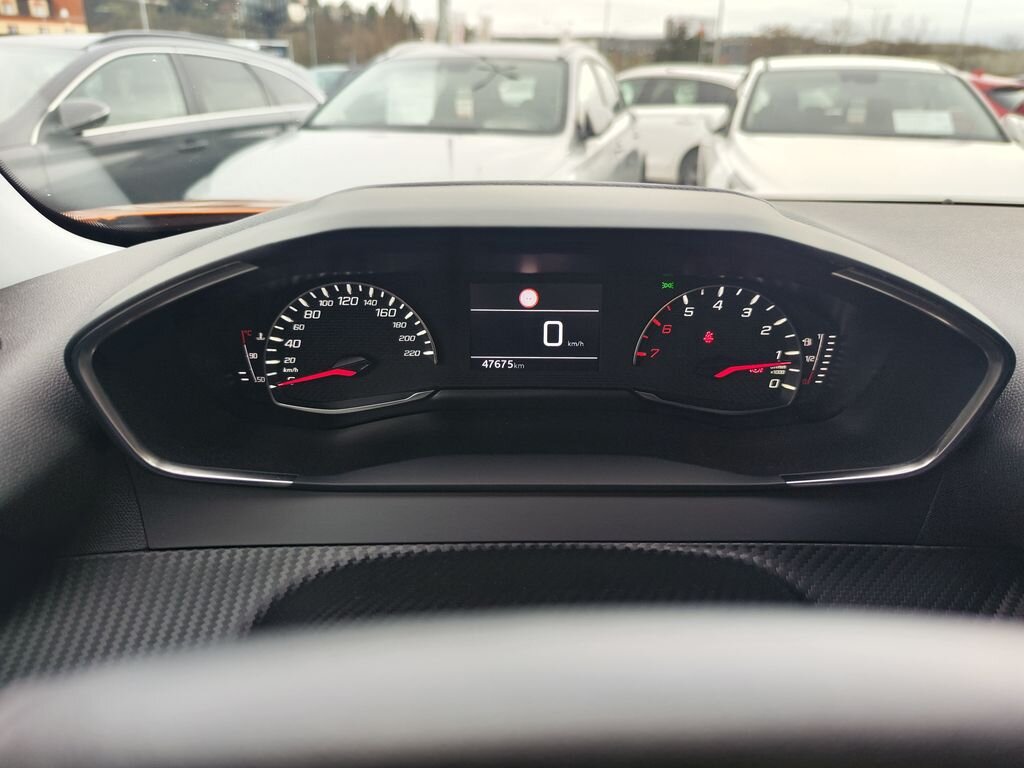 Peugeot 2008 SUV 1,2 l 74 kw