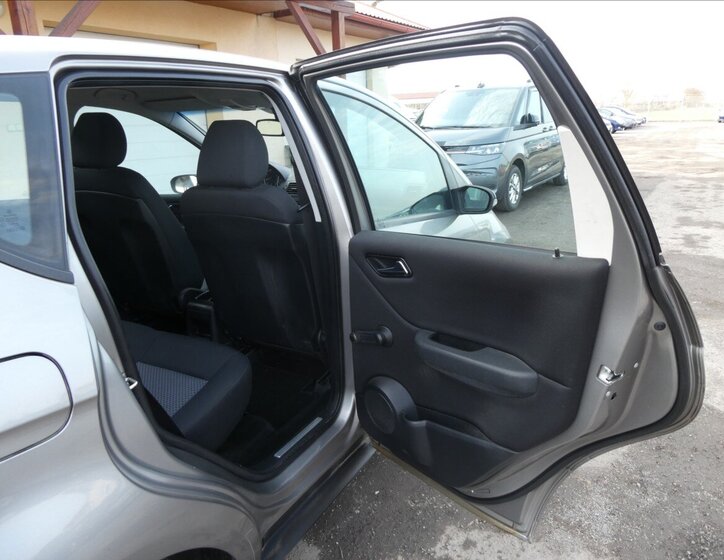 Mercedes-Benz Třídy A Hatchback 1,7 l 85 kw