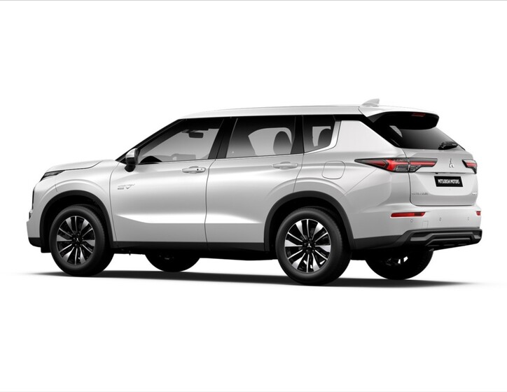 Mitsubishi Outlander 7