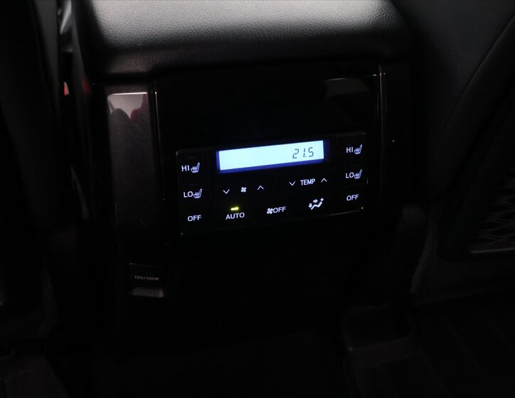 Toyota Land Cruiser SUV / Terénní 2,8 l 150 kw