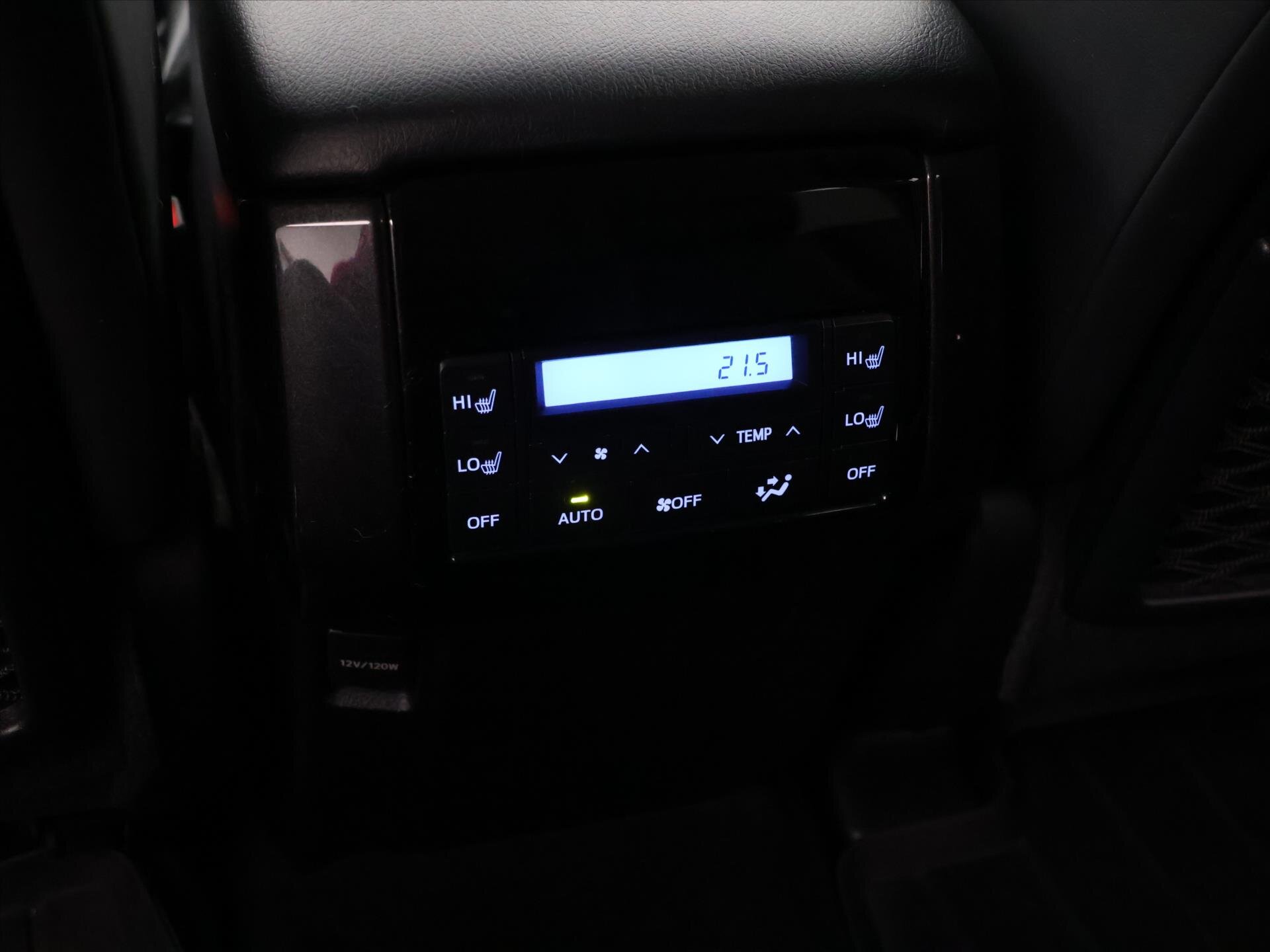 Toyota Land Cruiser SUV / Terénní 2,8 l 150 kw