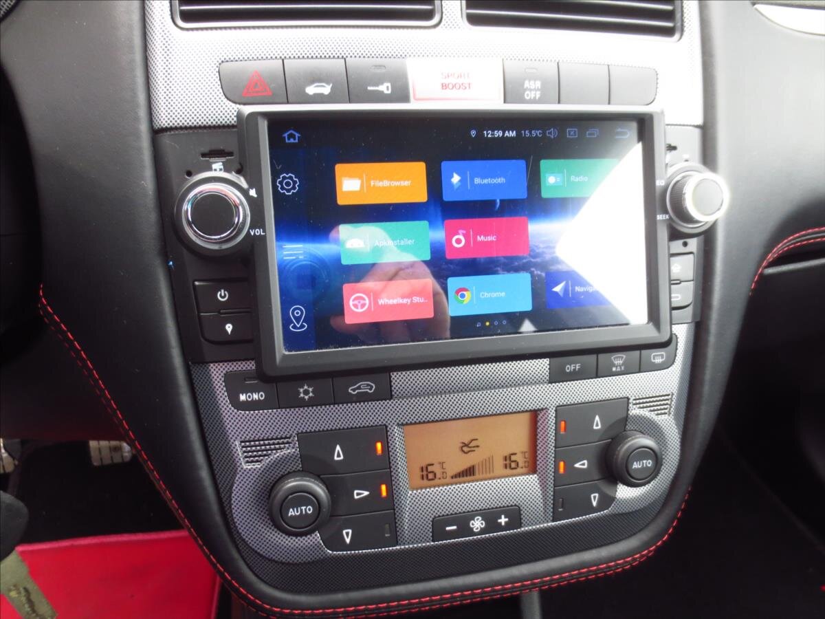 Fiat Grande Punto Hatchback 1,4 l 139 kw