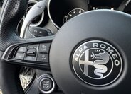 Alfa Romeo Stelvio SUV 2,0 l 206 kw