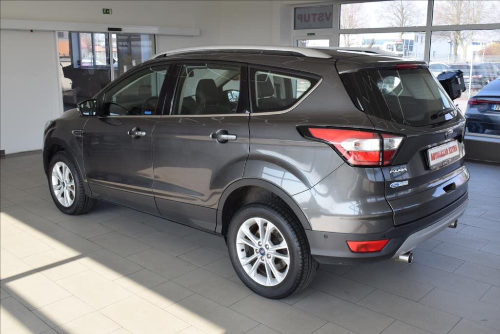 Ford Kuga SUV / Terénní 2,0 l 110 kw