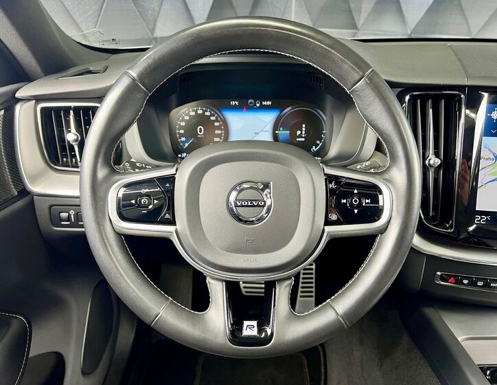 Volvo XC60 SUV / Terénní 2,0 l 288 kw