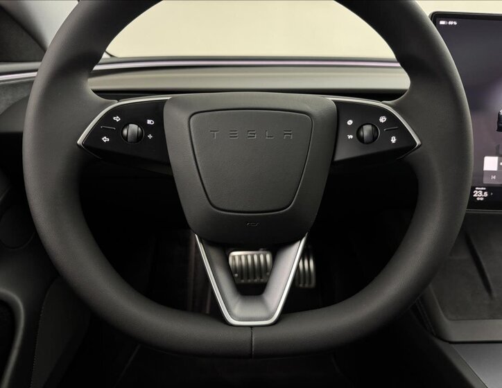 Tesla Model 3 Sedan 0,0 460 kw