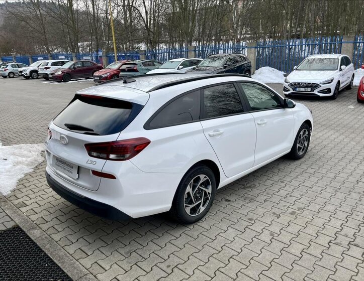 Hyundai i30 Kombi 1,5 l 71 kw