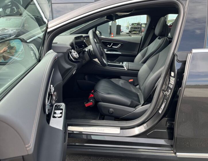 Mercedes-Benz EQE 11