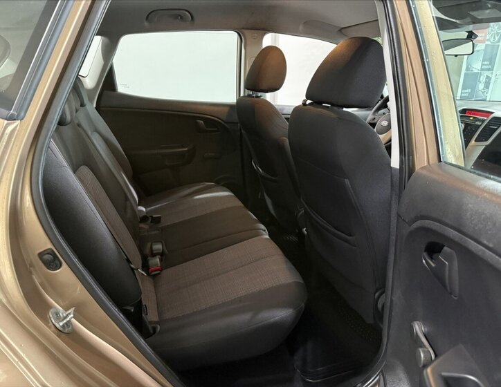 KIA Venga MPV 1,4 l 66 kw