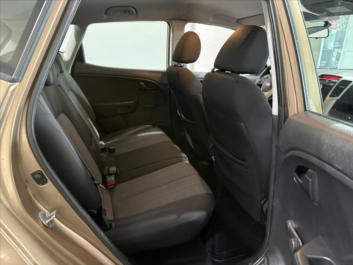 KIA Venga MPV 1,4 l 66 kw