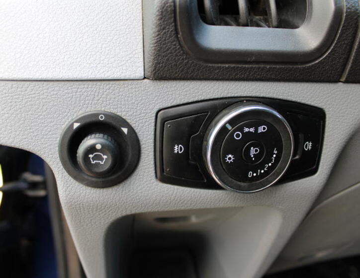 Ford Transit 18