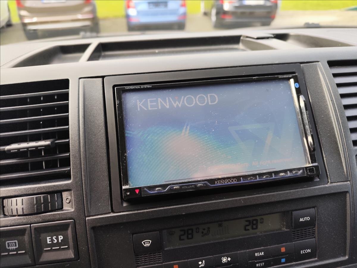 Volkswagen Caravelle Kombi 2,5 l 96 kw