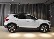 Volvo XC40 3