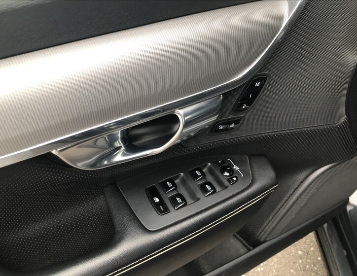 Volvo V90 Kombi 2,0 l 140 kw