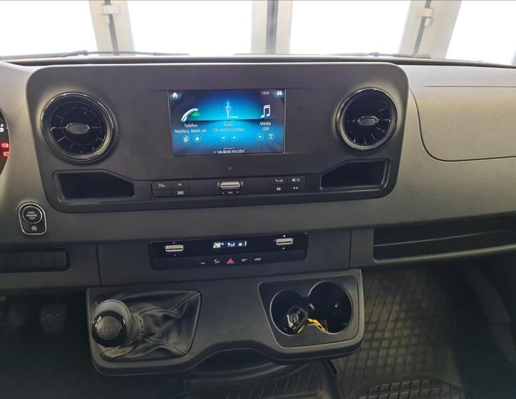 Mercedes-Benz Sprinter 13