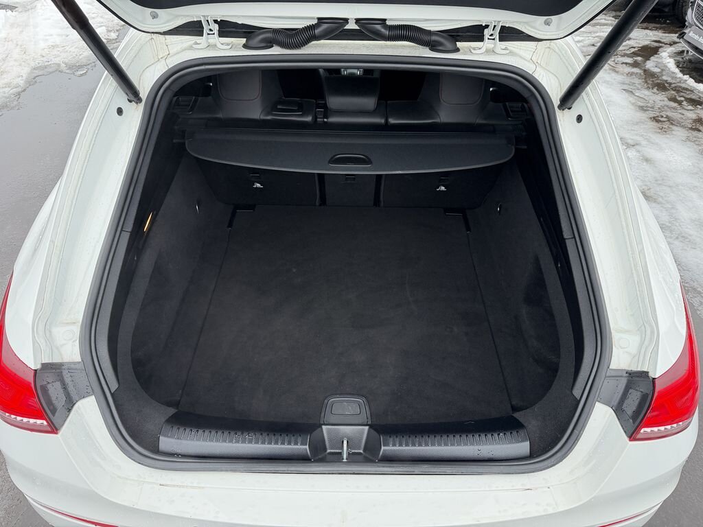 Mercedes-Benz CLA Kombi 2,0 l 310 kw