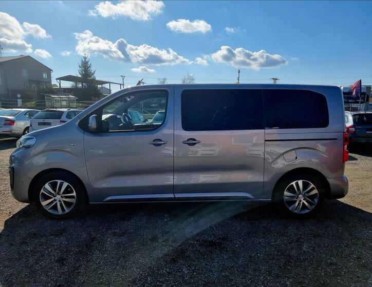 Peugeot Traveller 4