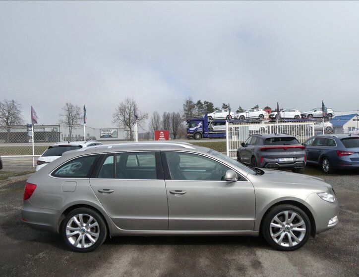 Škoda Superb Kombi 1,4 l 92 kw