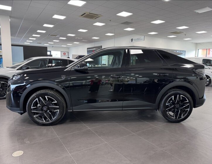 Peugeot 3008 SUV / Terénní 1,2 l 107 kw