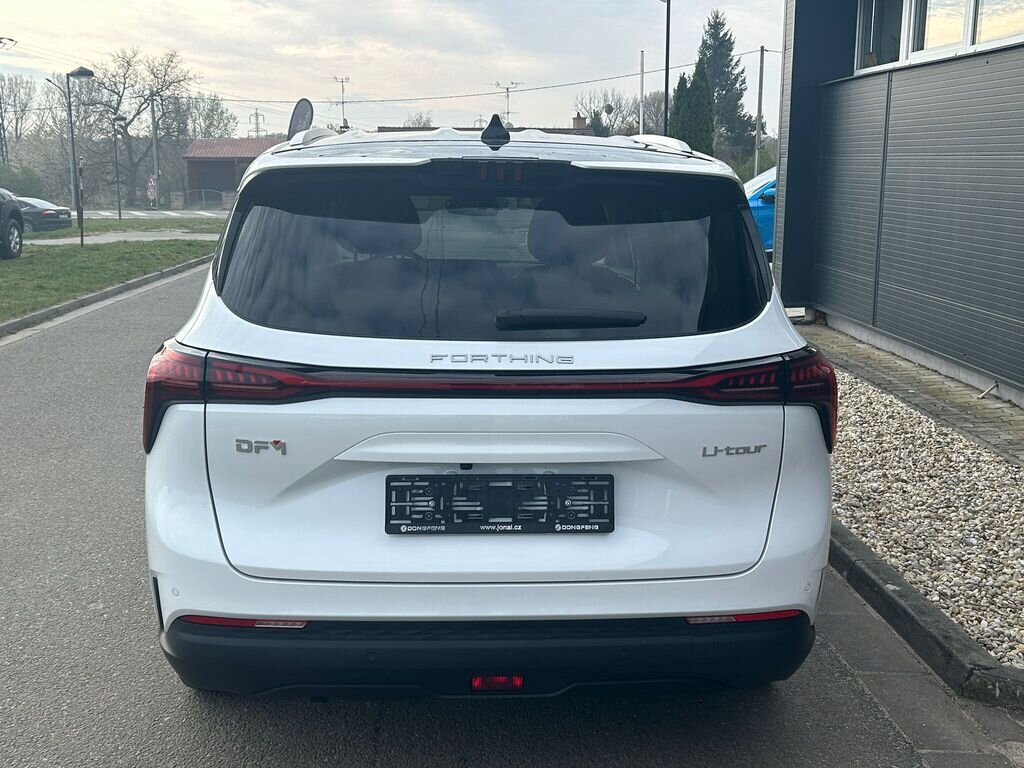 Dongfeng Ostatní MPV 1,5 l 180 kw