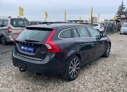 Volvo V60 Kombi 2,4 l 162 kw
