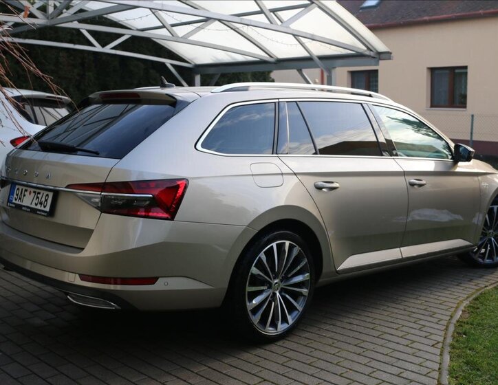 Škoda Superb Kombi 2,0 l 147 kw