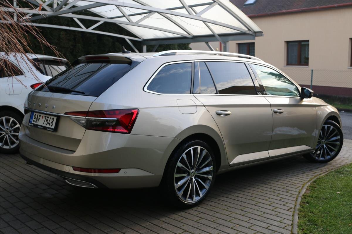 Škoda Superb Kombi 2,0 l 147 kw
