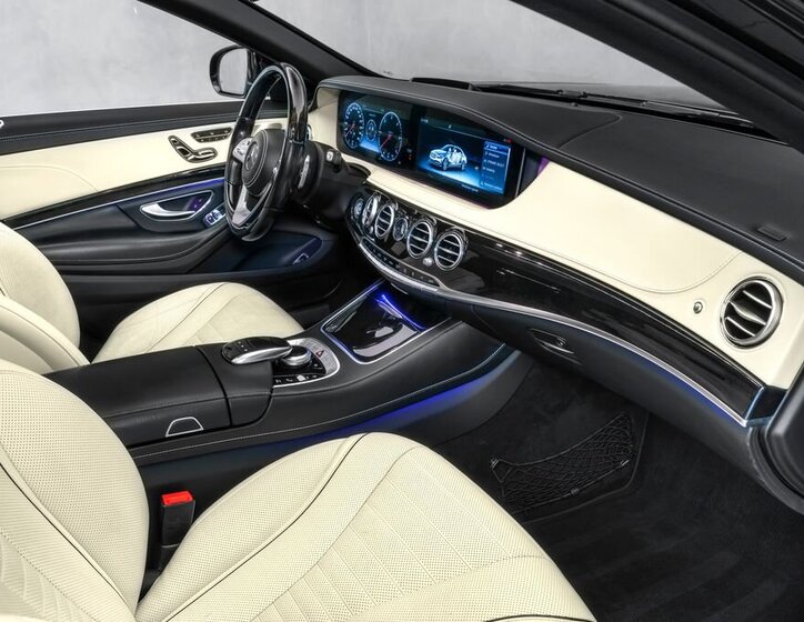 Mercedes-Benz Třídy S 11