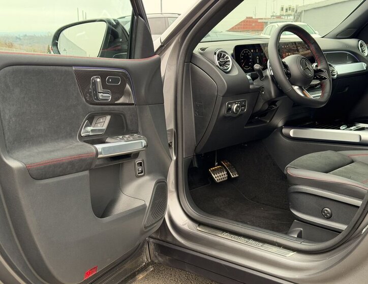 Mercedes-Benz GLB SUV / Terénní 2,0 l 110 kw