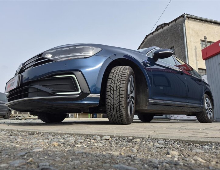 Volkswagen Passat Kombi 1,4 l 160 kw