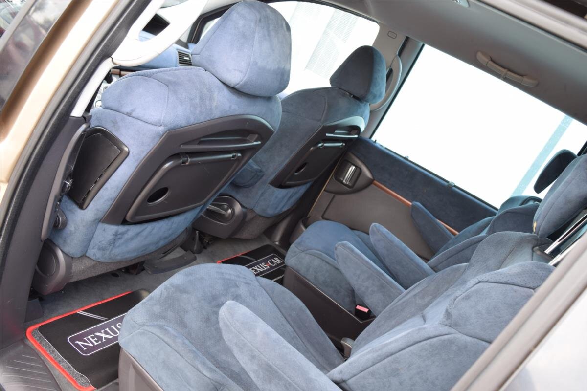 Lancia Phedra MPV 2,2 l 94 kw