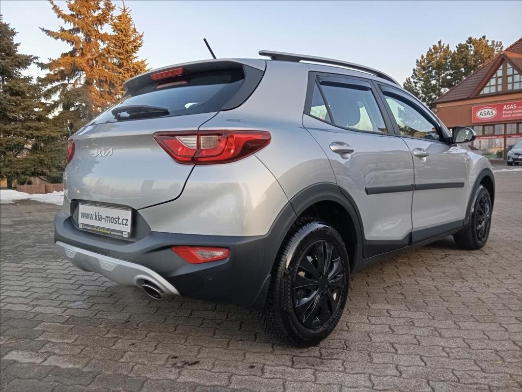 KIA Stonic SUV 1,2 l 62 kw