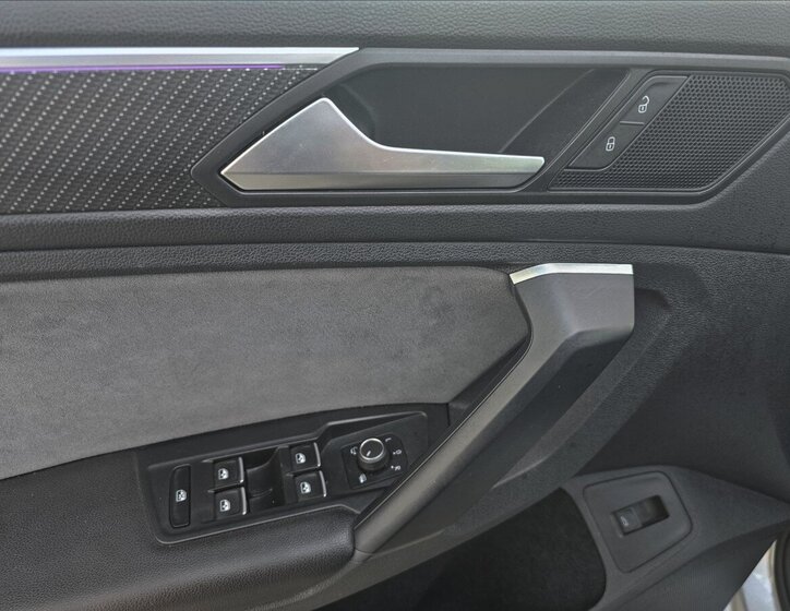 Volkswagen Tiguan Kombi 2,0 l 235 kw