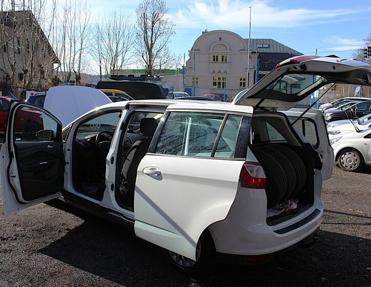 Ford Grand C-MAX MPV 999,0 74 kw