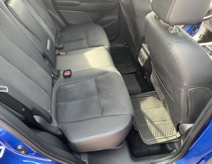 Mitsubishi Eclipse Cross SUV / Terénní 2,4 l 72 kw