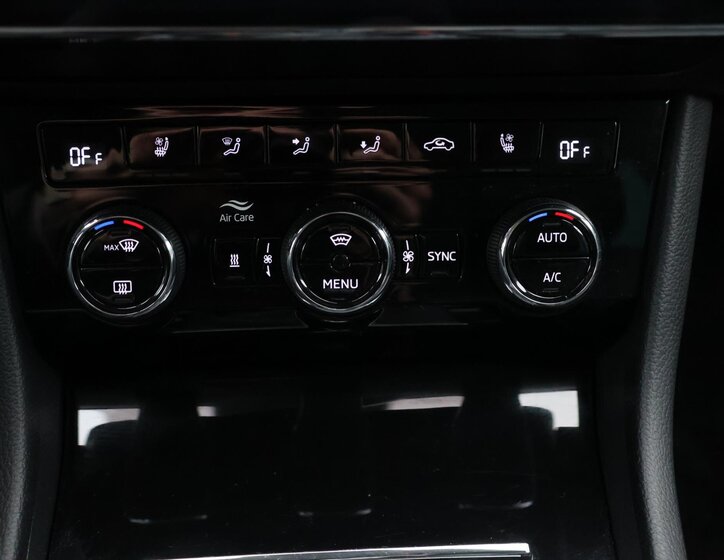 Škoda Superb Liftback 2,0 l 110 kw