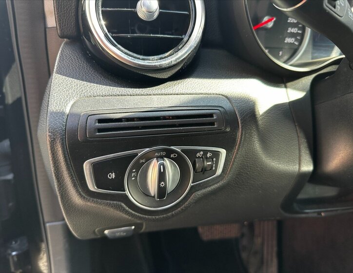 Mercedes-Benz Třídy C Kombi 1,6 l 90 kw