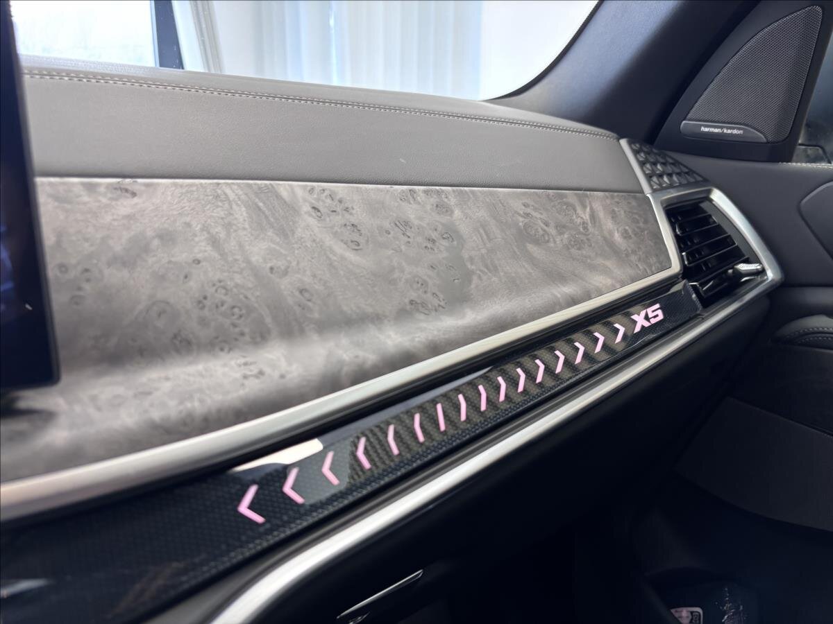 BMW X5 Kombi 3,0 l 210 kw