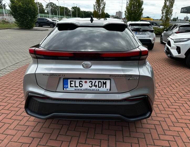 Toyota C-HR Hatchback 2,0 l 111 kw