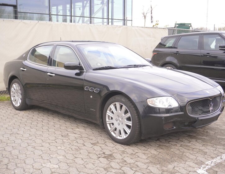 Maserati Quattroporte Sedan 4,2 l 295 kw