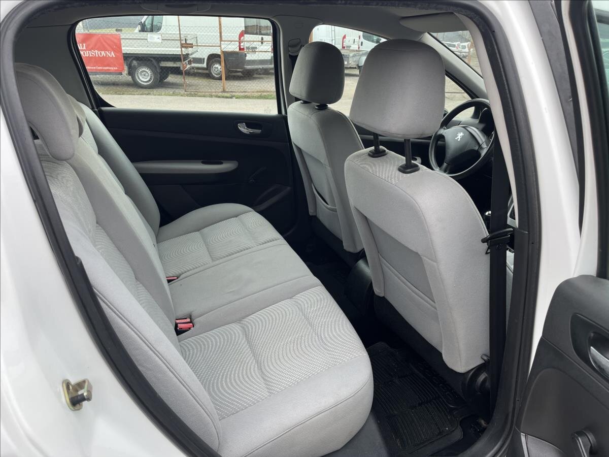 Peugeot 307 Hatchback 1,4 l 65 kw