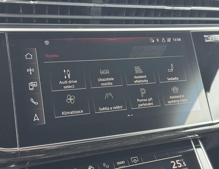 Audi Q8 SUV 3,0 l 210 kw