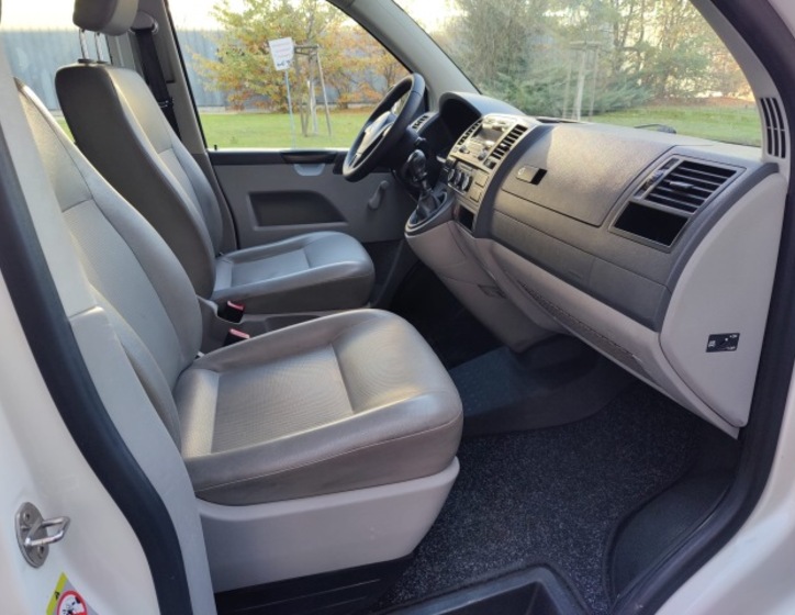 Volkswagen Transporter 17