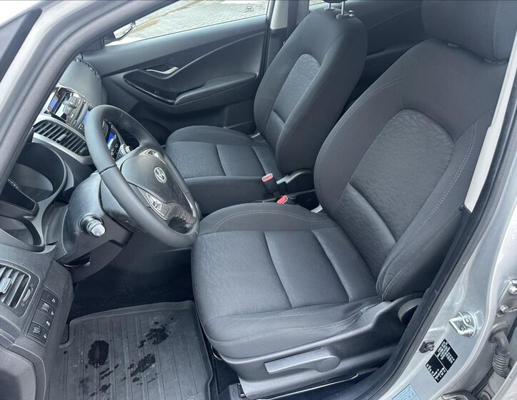 Hyundai ix20 Hatchback 1,6 l 91 kw